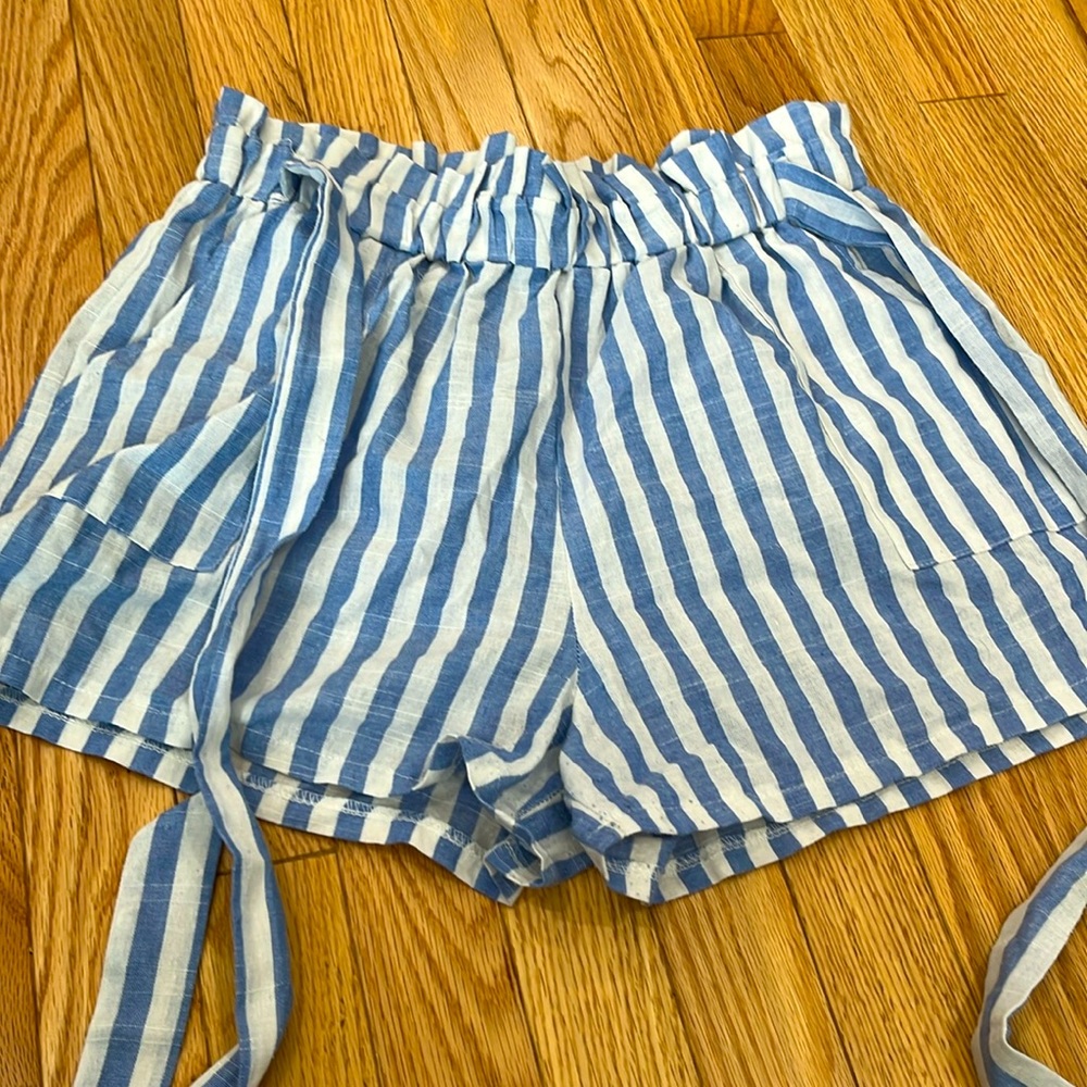 Tie shorts